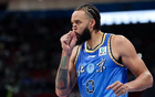 他也来了！前NBA球员再加一 麦基加盟上海男篮 已到队训练！